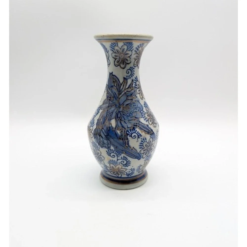 Vtg Chinese Chinoiserie Floral Porcelain Bud Vase 6